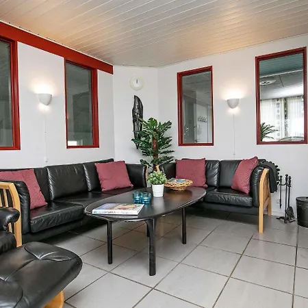 Four-bedroom Holiday In 8 * Nordenbro Vesteregn
